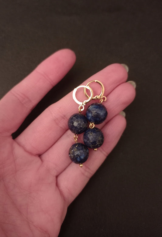 This is a pair of 24k gold plated earrings with natural Lapis Lazuli beads. They have a nice weight to them and dangle beautifully. They are approximately 4cm long including the earwires.