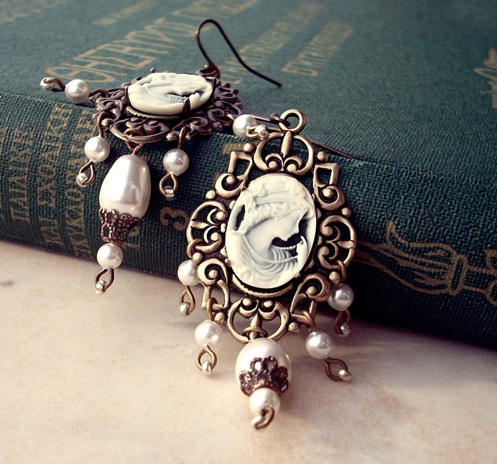 Brass Dangle Earrings with Cameo and White Pearls - Aranwen's Jewelry
- 4