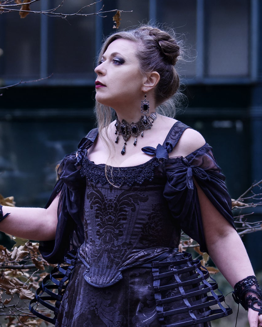 Grand Gothic Choker and Earrings Set