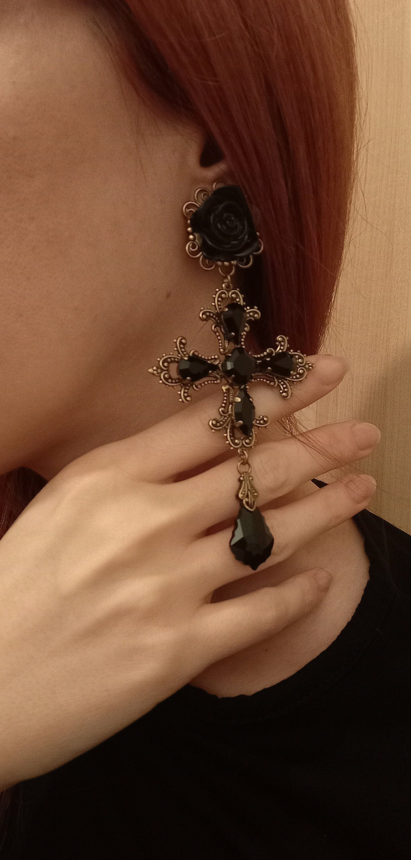 Express your dramatic side with these large statement earrings featuring brass crosses  accented by pointy black crystals with a black rose in the centre. Victorian Gothic jewelry by Aranwen.