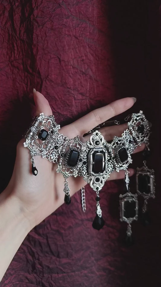 Grand Gothic Choker and Earrings Set