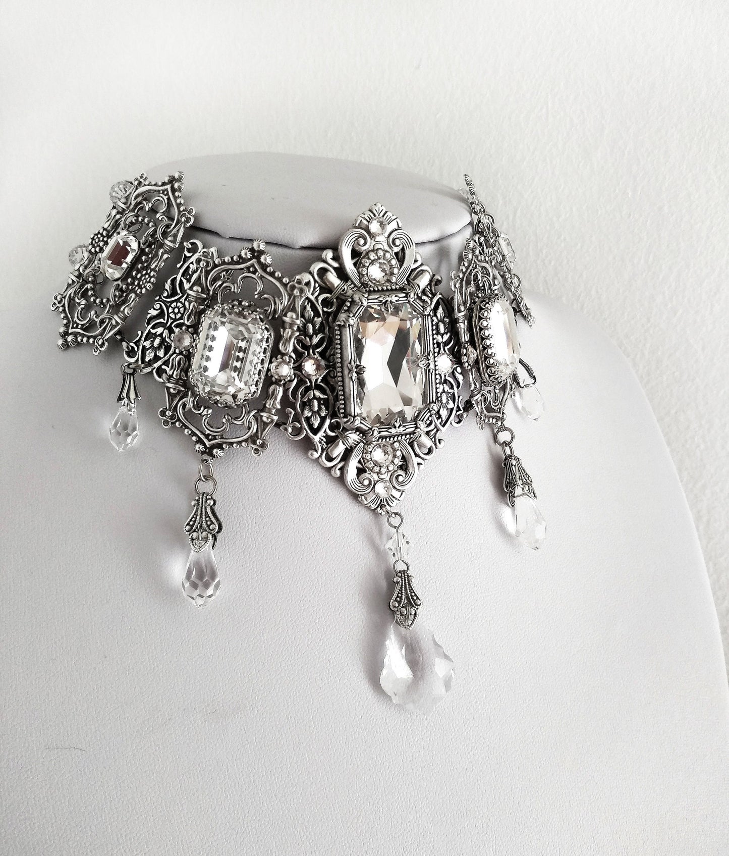 Grand Bridal Choker