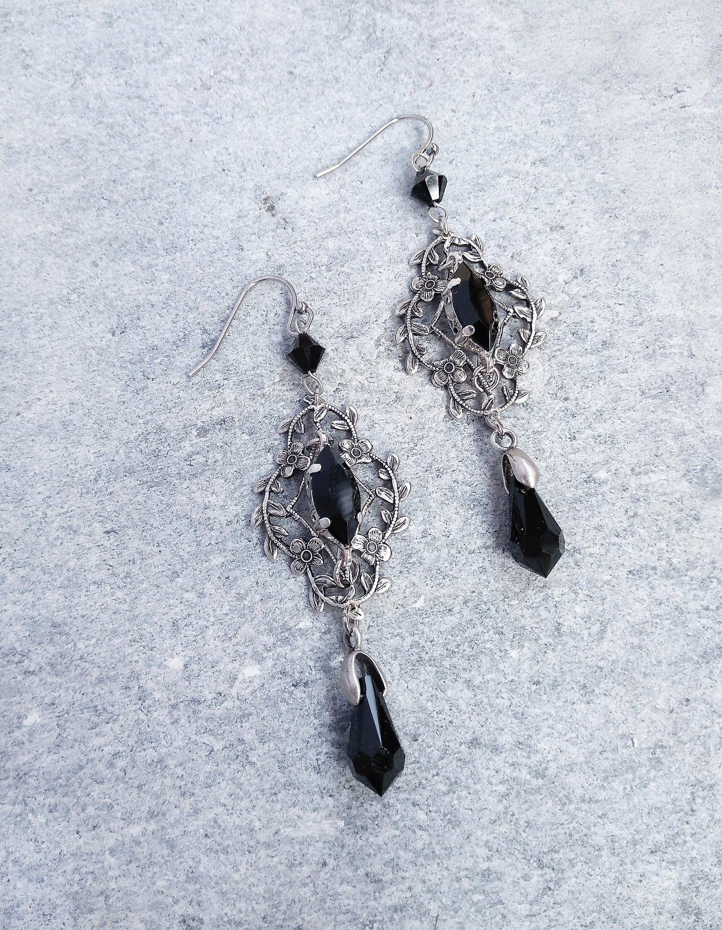 Lacy leaves earrings