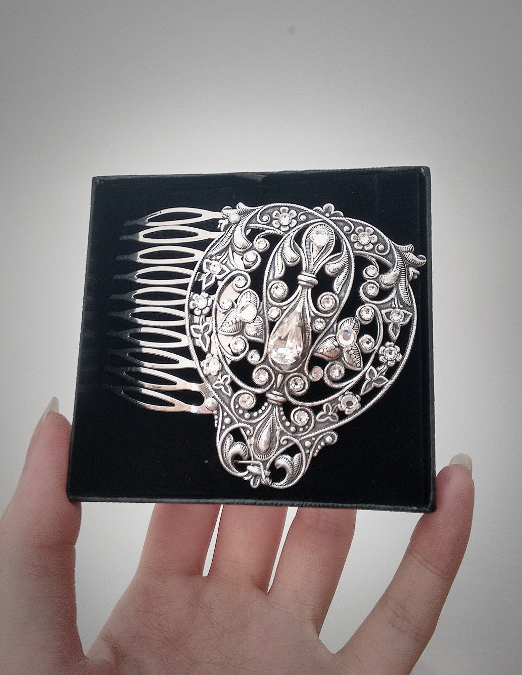 Clear crystal bridal hair comb