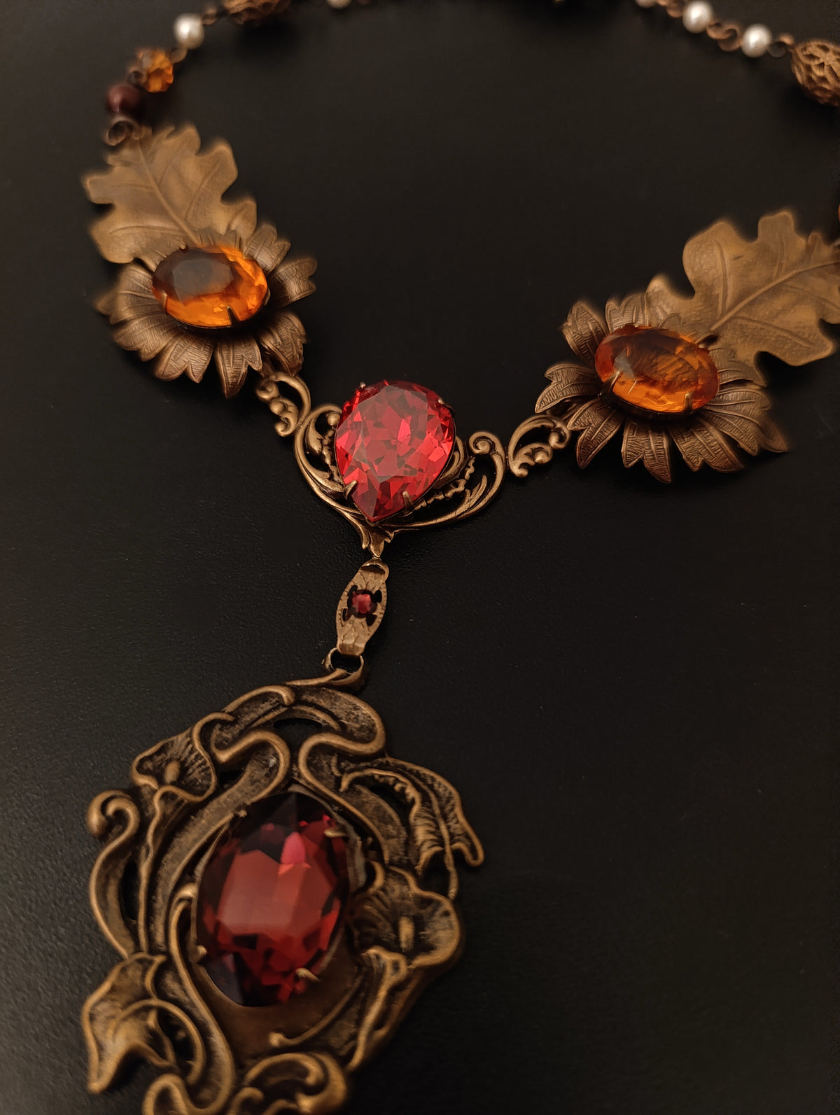 Autumn leaves necklace