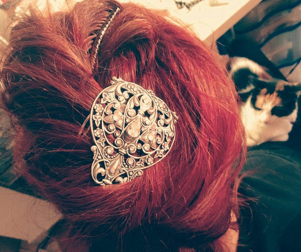 Clear crystal bridal hair comb